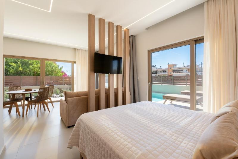 IONE Suites - image 41