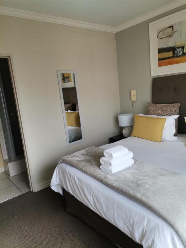 Westpoint Sandton Elite Suites - image 13