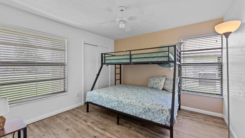 Canal Breeze - image 16