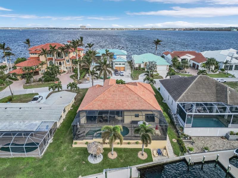 Majestic by the Yacht Club - image 35
