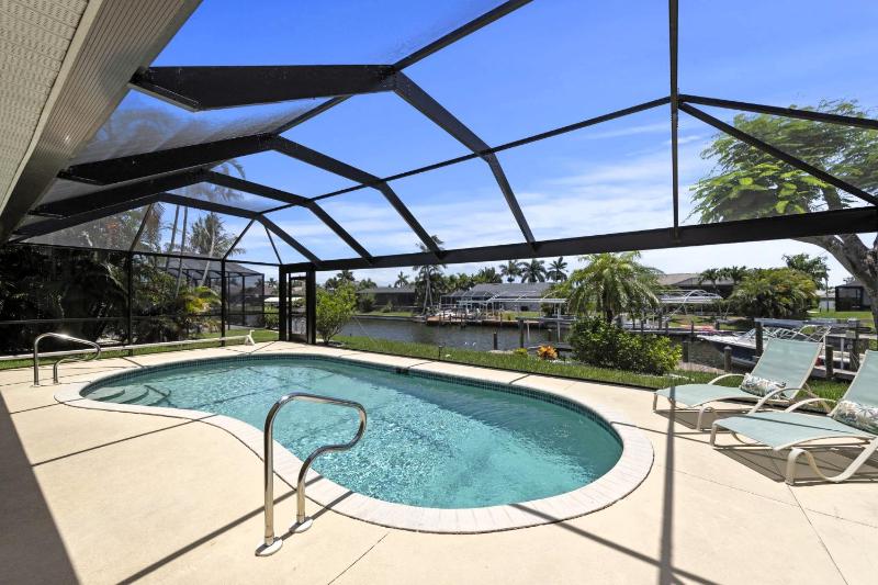 Villa Corona - image 1