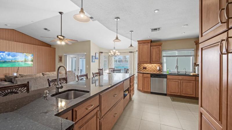 Cape Coral Reef - image 26