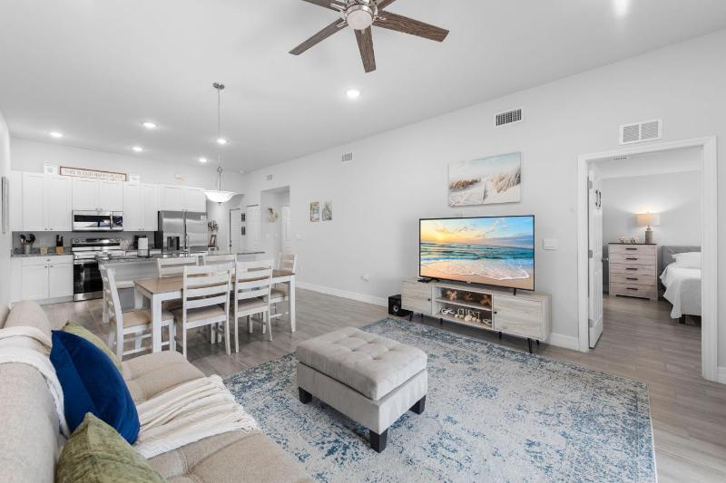 Portside Paradise 329 - image 11