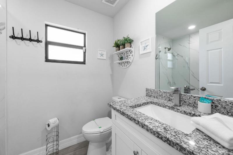 Portside Paradise 329 - image 7