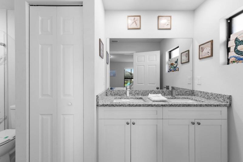 Portside Paradise 329 - image 19