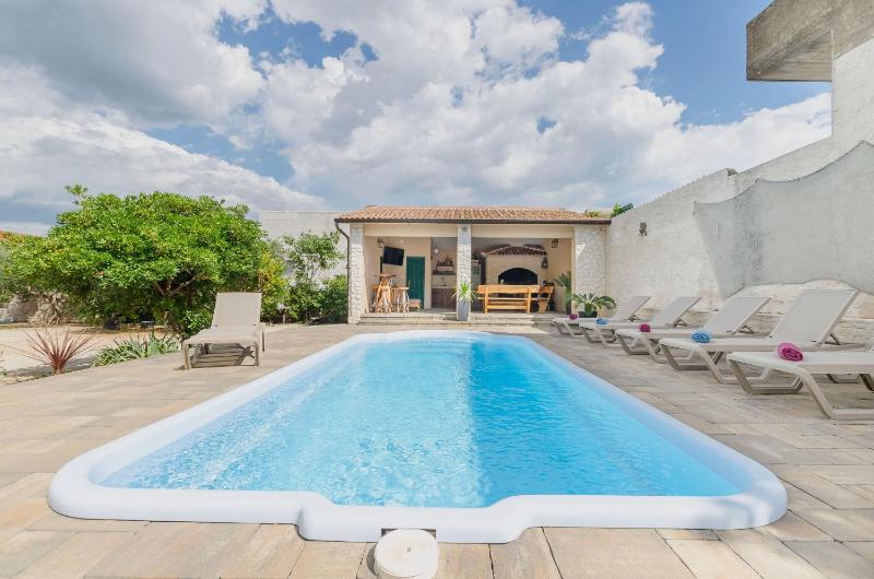 Apartment Villa Dijana - image 36