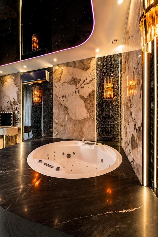 Apartament z Jacuzzi Warszawa Centrum - Romantic Bliss - image 8