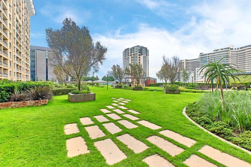 Westpoint Sandton Elite Suites - image 4