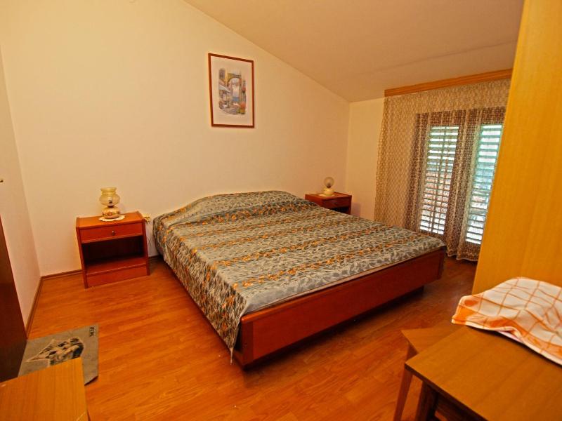 Double Room image 3