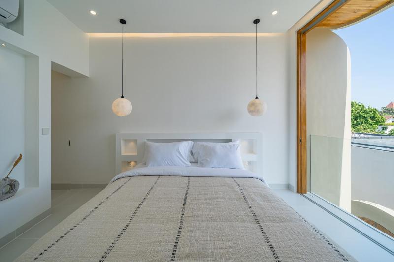 Maiora Hills - Chic 2BR Villa in Central Canggu 4 Mins to Beach! - image 20