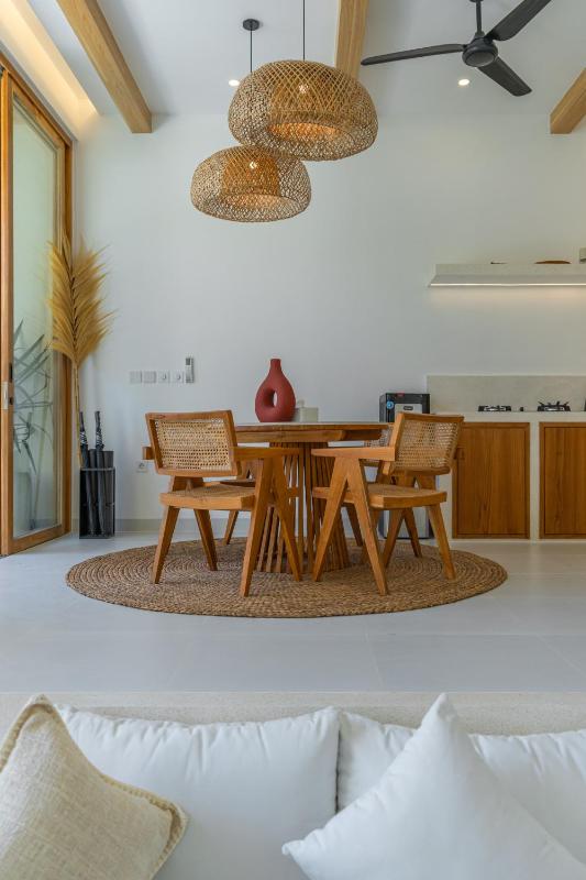 Maiora Hills - Chic 2BR Villa in Central Canggu 4 Mins to Beach! - image 21