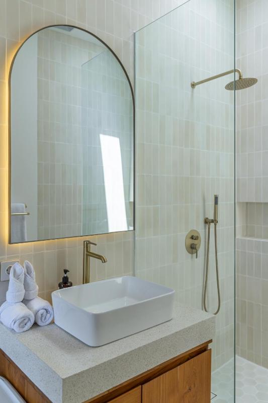 Maiora Hills - Chic 2BR Villa in Central Canggu 4 Mins to Beach! - image 17
