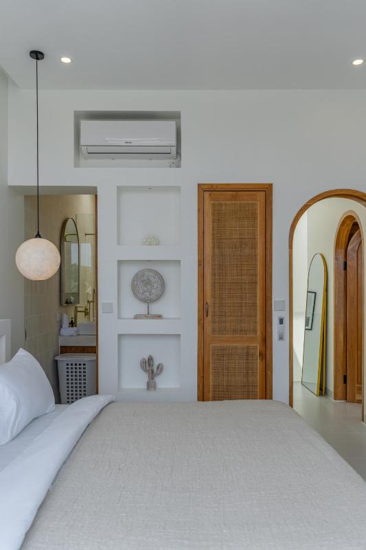 Maiora Hills - Chic 2BR Villa in Central Canggu 4 Mins to Beach! - image 24