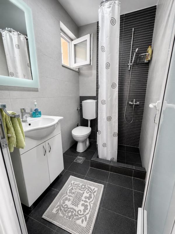 Dajkovic Apartmani - image 14