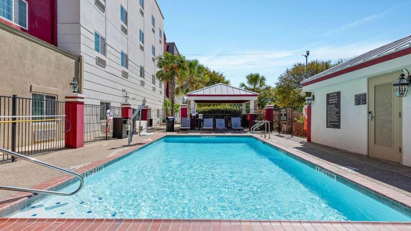 Candlewood Suites San Antonio Downtown By IHG - image 15