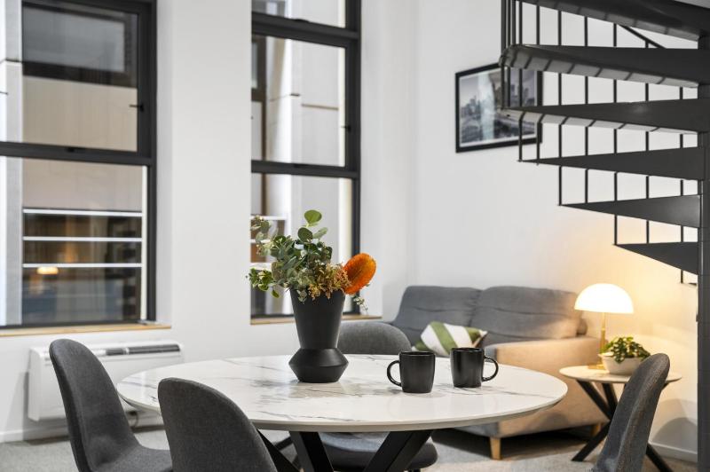 Heritage Loft with Degraves Lane Melbourne CBD - image 10
