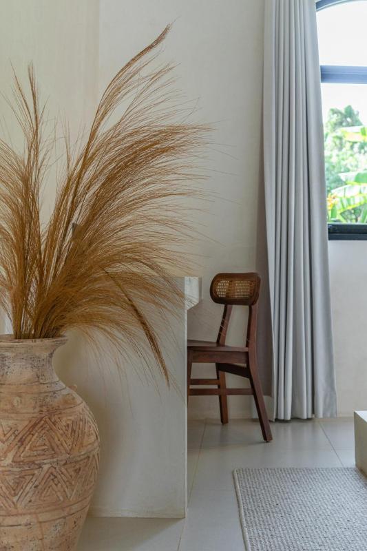 Casa Makana - Modern 2BR Island Boho Villa with Private Rooftop! - image 7