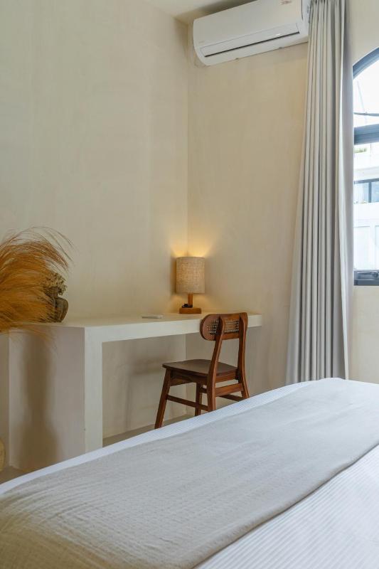 Casa Makana - Modern 2BR Island Boho Villa with Private Rooftop! - image 38