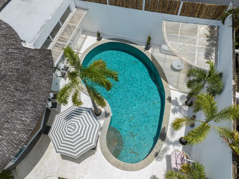 Weiss Berawa - Chic 3BR Villa with Pool 5 Minutes to Berawa Beach - image 27