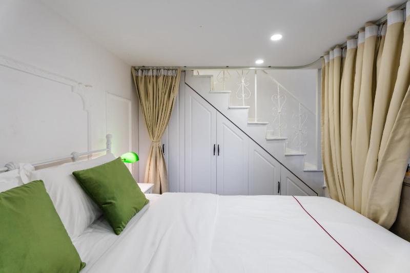 Tonight Homestey Shanghai Apartment Good Location 670 - image 10