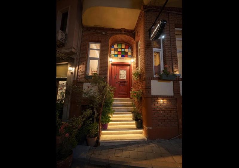 Hotel Tulip House - image 14