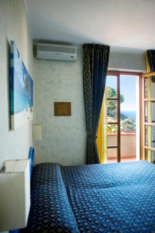 Double or Twin Room with Sea View image 2