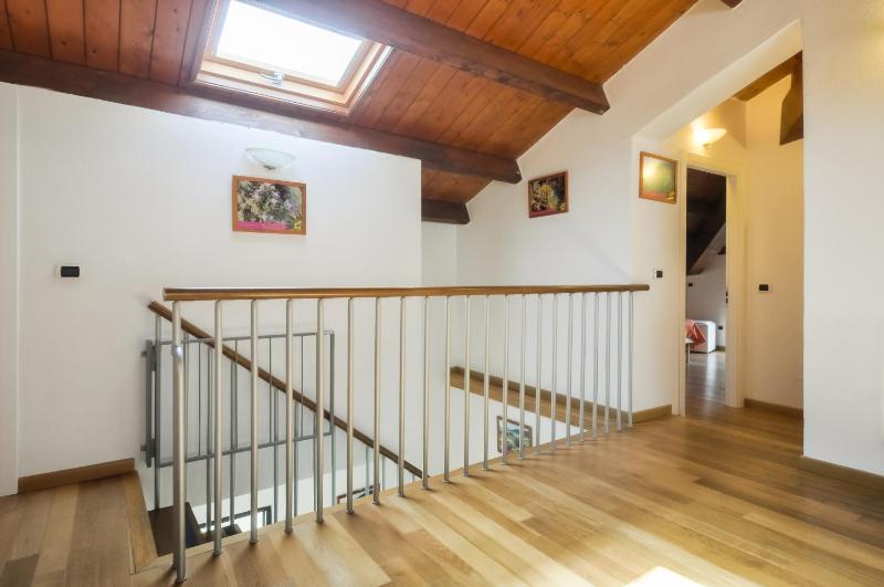 Quadruple Room - Attic image 3