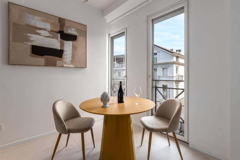 Suite 33 - Boutique Apartments - image 11