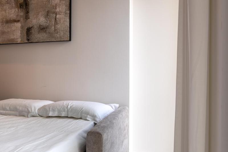 Suite 33 - Boutique Apartments - image 31
