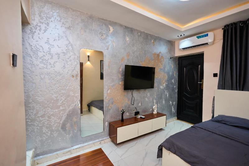 Isimi Apartment - image 7
