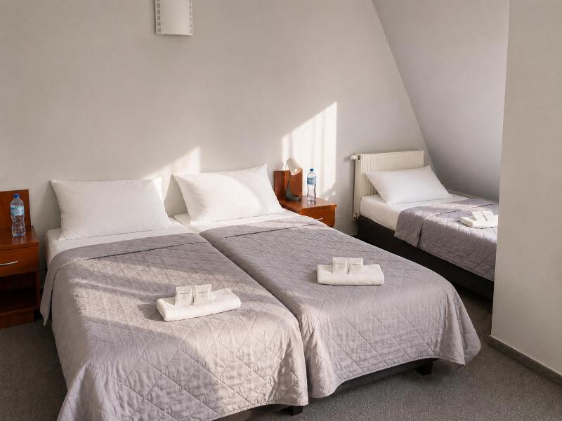 Hotel Karolinka - image 15