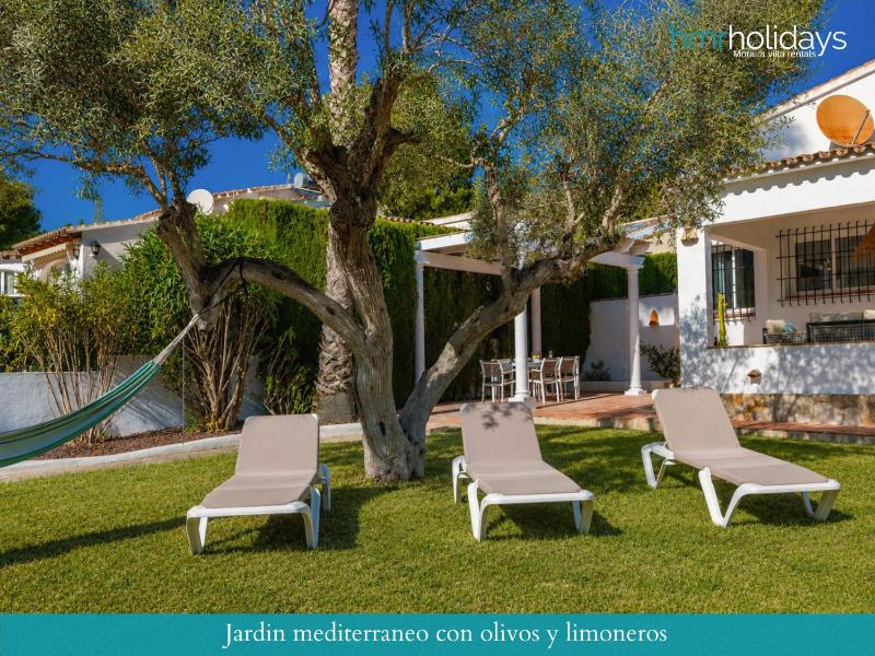 Villa la Siesta by HMR Holidays - image 25