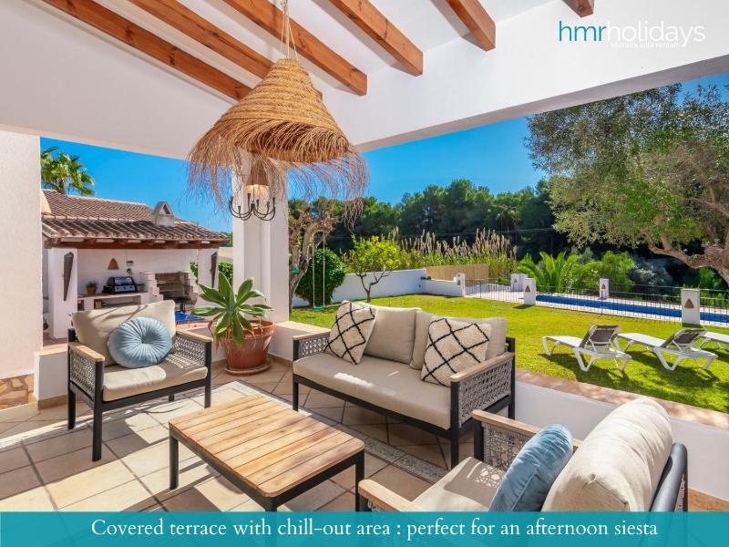 Villa la Siesta by HMR Holidays - image 12