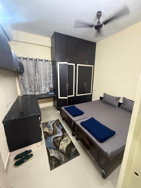 3 Bhk Comfy Apartment- Gachibowli - image 9
