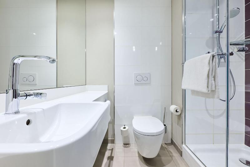 Premier Inn Lübeck City Centre - image 26