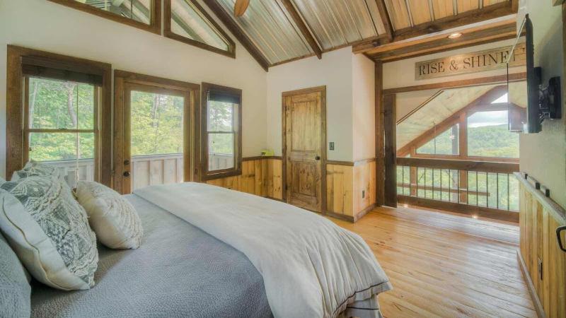 Five Star Lodge - image 34