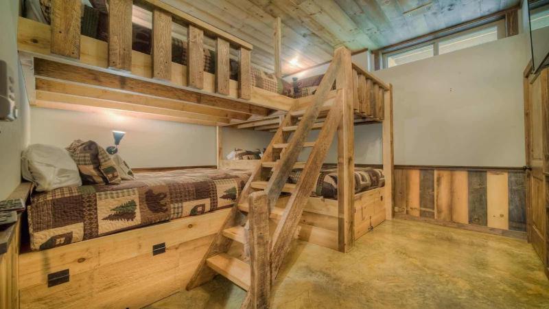 Five Star Lodge - image 33