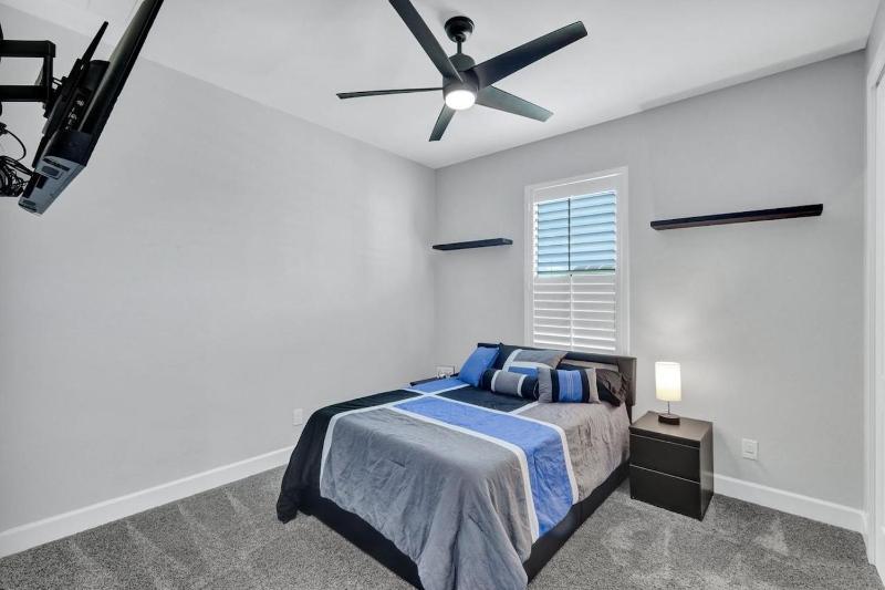 Saltwater Playhouse 1005 - image 12