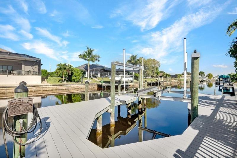 Saltwater Playhouse 1005 - image 10