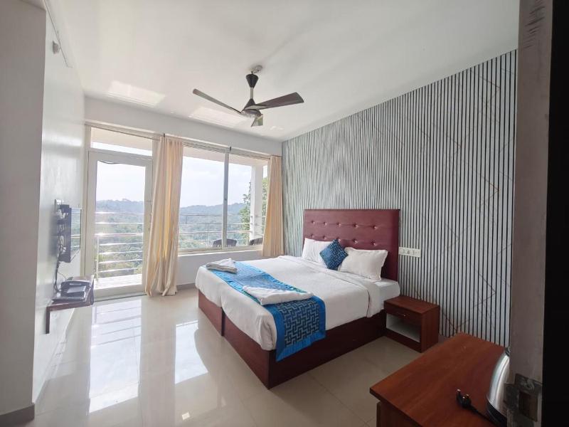 Suite Stayz with balcony in Munnar - image 38