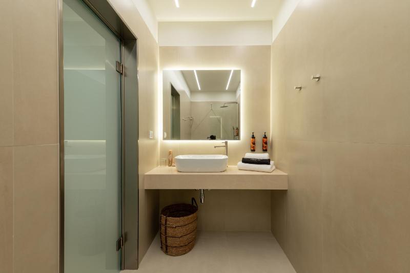 IONE Suites - image 27