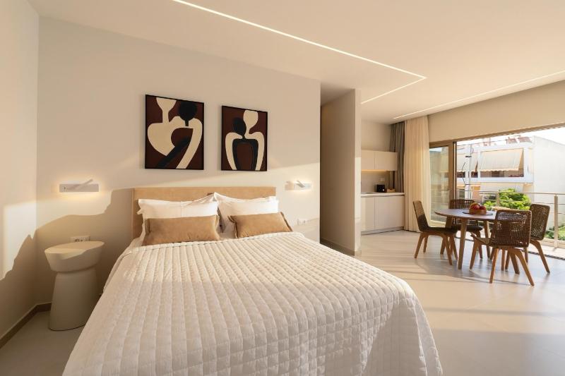 IONE Suites - image 11