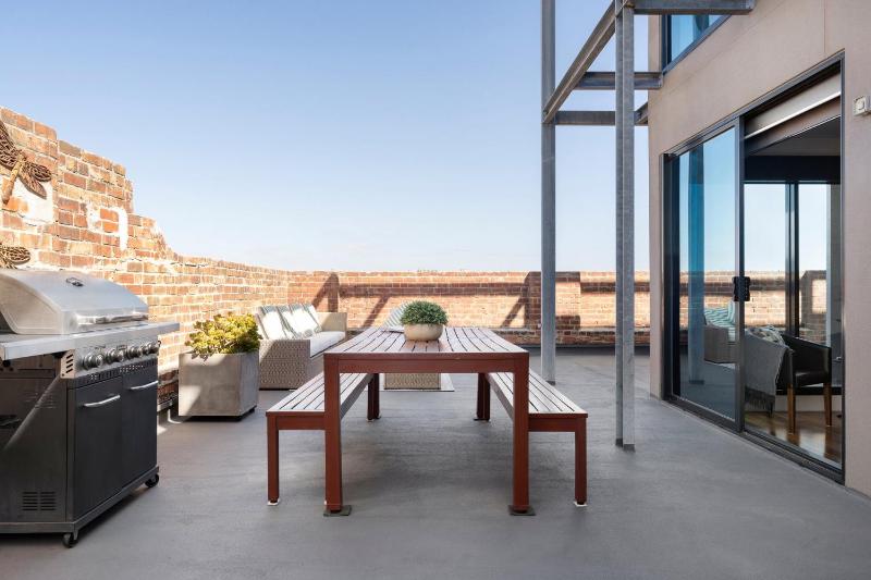 Factory Penthouse - image 9