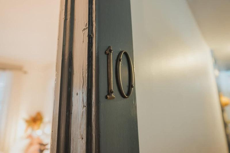 Historic Downtown Condo Prime Location Walkable - image 26
