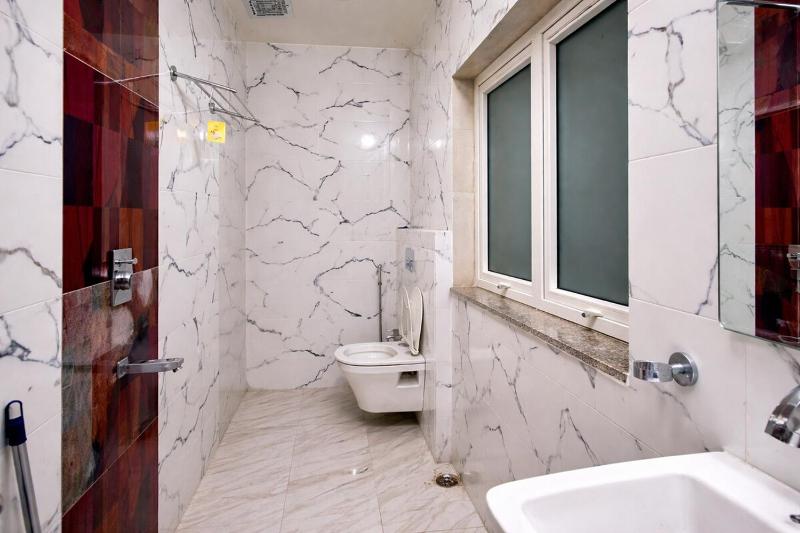 Private Suite Royal Manor Guwahati - image 13