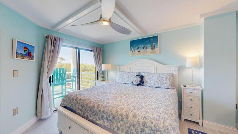 2415 Villamare - image 34