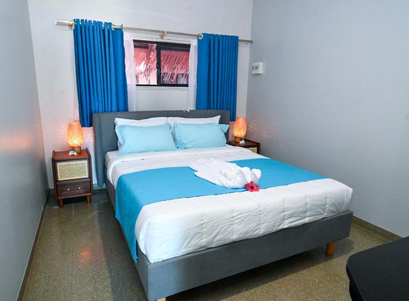 E' Nauwi Beach Resort - image 6