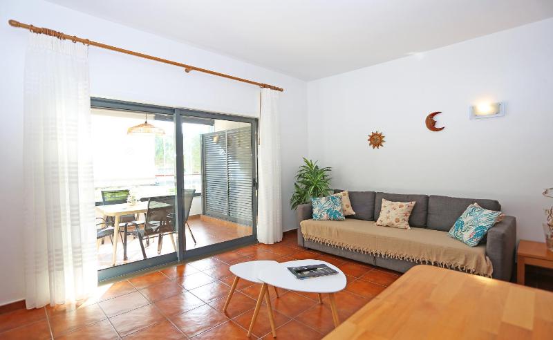 A16 - Bright Breeze Lagos Apartment - image 10