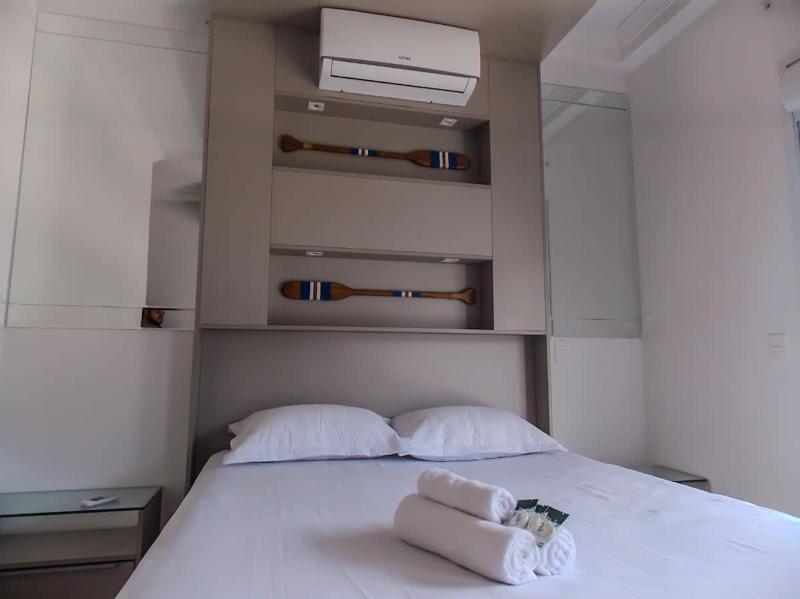 100 metros da praia 2 Suites AC Churrasqueira - image 4