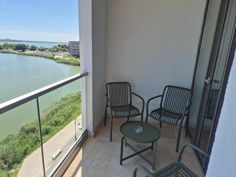 Apartamente Vista Lago e Mare - image 25